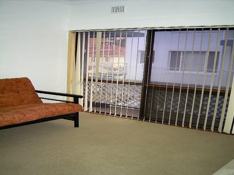 8/28 Marine PARADE, The Entrance NSW 2261