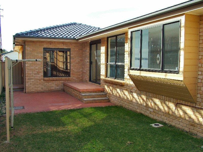 2/14 Naelcm AVENUE, Killarney Vale NSW 2261