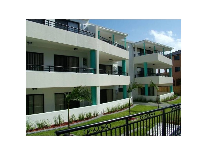 16/29-33 Gosford AVENUE, The Entrance NSW 2261