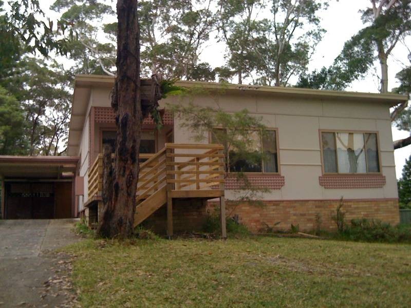 7 Burrawong Street, Bateau Bay NSW 2261