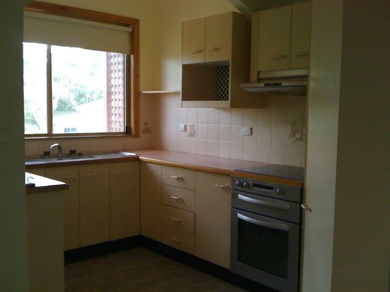 7 Burrawong Street, Bateau Bay NSW 2261