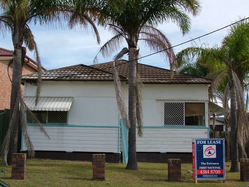 25 Warrigal STREET, The Entrance NSW 2261