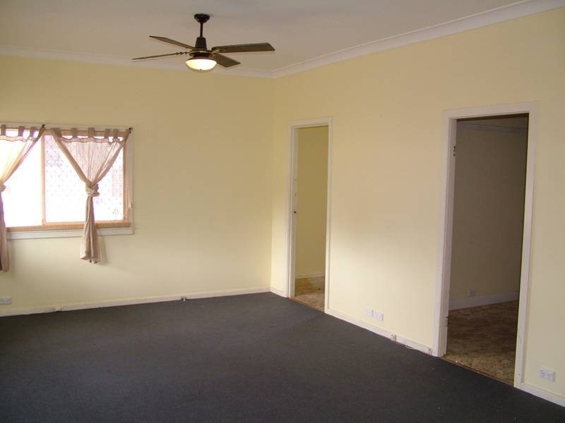 25 Warrigal STREET, The Entrance NSW 2261