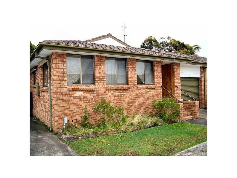 2/6 Patricia Street, Killarney Vale NSW 2261