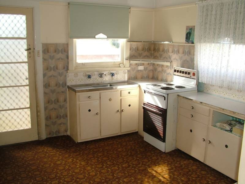 8 Lynwood Ave, The Entrance NSW 2261