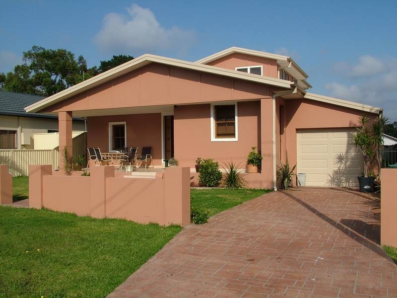 11 McLean Street, Killarney Vale NSW 2261