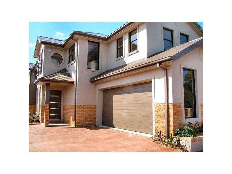 2&3/28 Elsiemer Street, Long Jetty NSW 2261