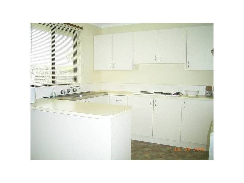 1 The Cresent, Blue Bay NSW 2261