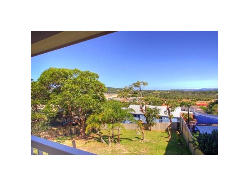 49 Berne Street, Bateau Bay NSW 2261