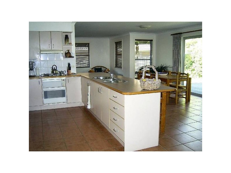 50 Bias Ave, Bateau Bay NSW 2261