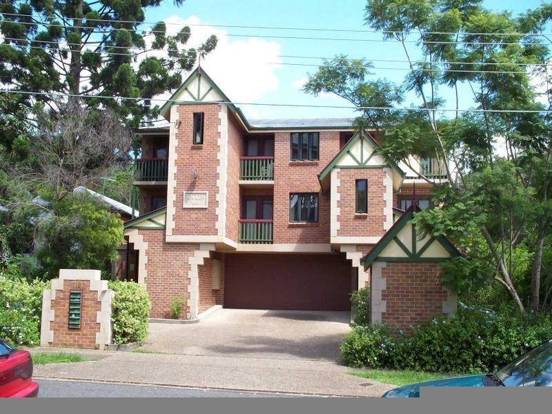2/119 Munro Street, St Lucia QLD 4067