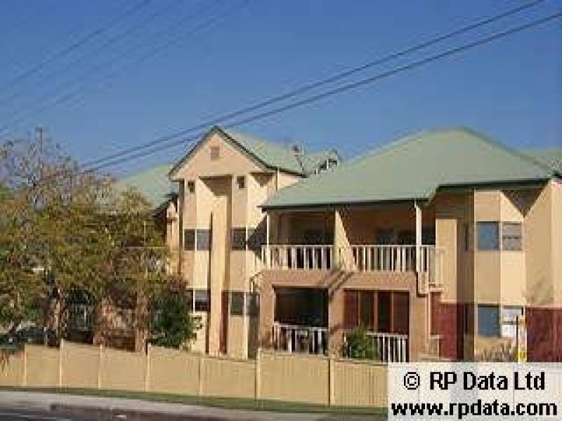 11/15 Clarence Road, Indooroopilly QLD 4068