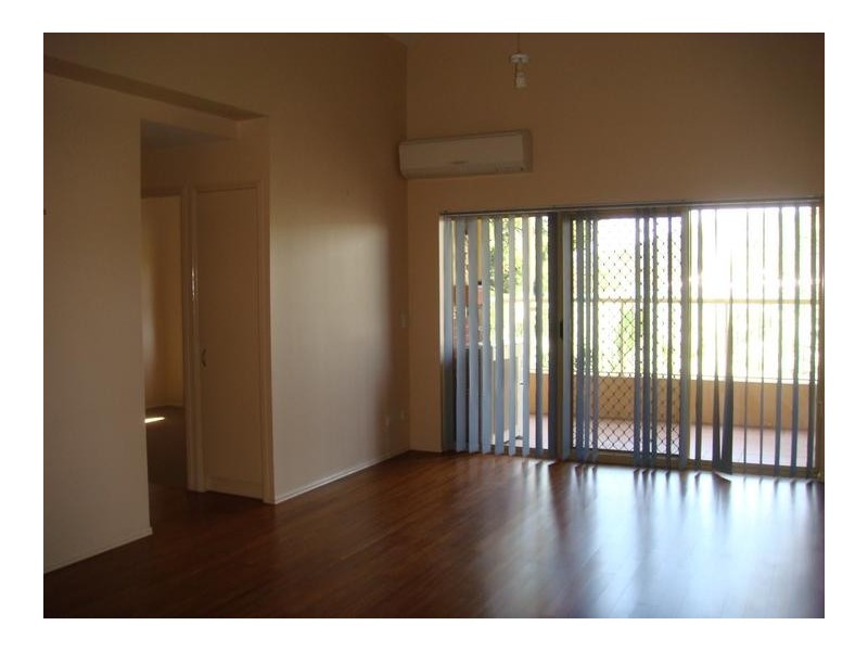 11/15 Clarence Road, Indooroopilly QLD 4068