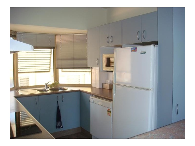 11/15 Clarence Road, Indooroopilly QLD 4068