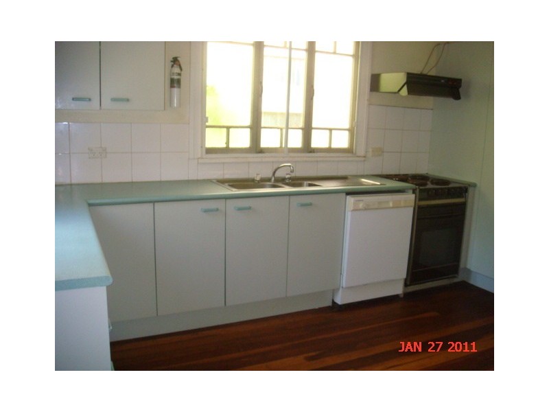 27 Armadale Street, St Lucia QLD 4067