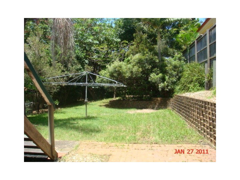 27 Armadale Street, St Lucia QLD 4067