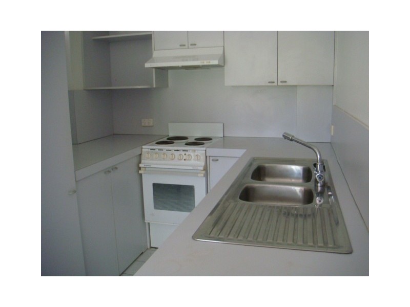 2/119 Munro Street, St Lucia QLD 4067