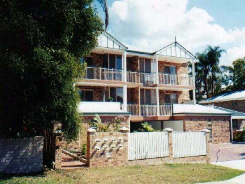 4/115 Central Avenue, Indooroopilly QLD 4068