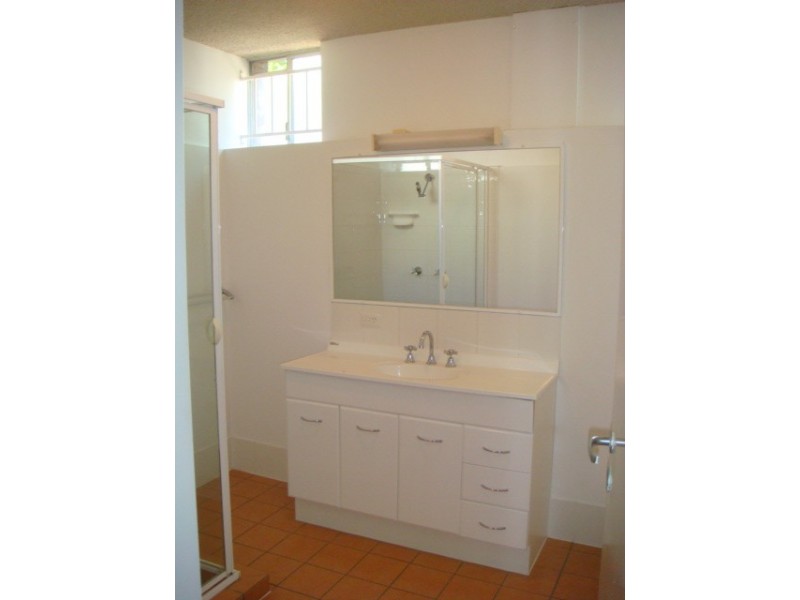 2/18 Ridley Street, Auchenflower QLD 4066