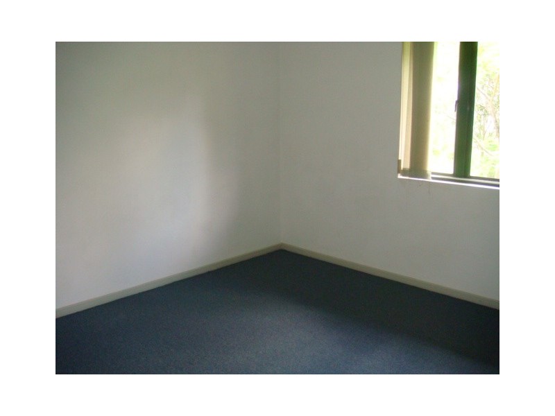 4/119 Munro Street, St Lucia QLD 4067