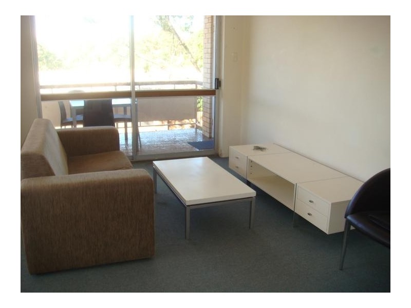 4/222 Carmody Road, St Lucia QLD 4067