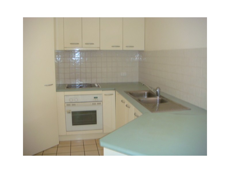 5/8 Mitre Street, St Lucia QLD 4067