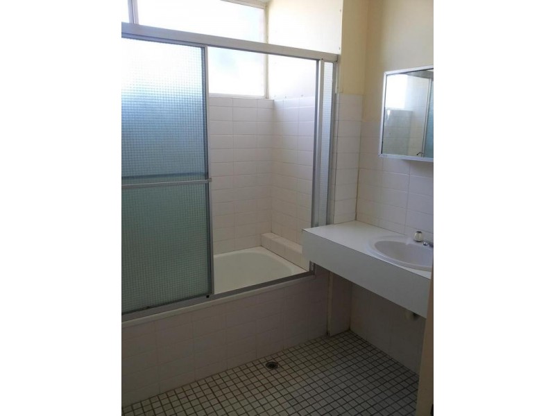 4/70 Swann Road, Taringa QLD 4068