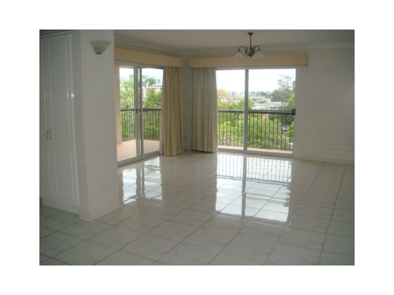 4/18 Augustus Street, Toowong QLD 4066