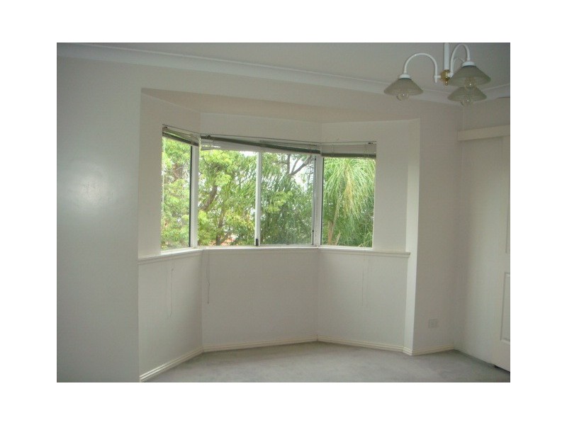 4/18 Augustus Street, Toowong QLD 4066
