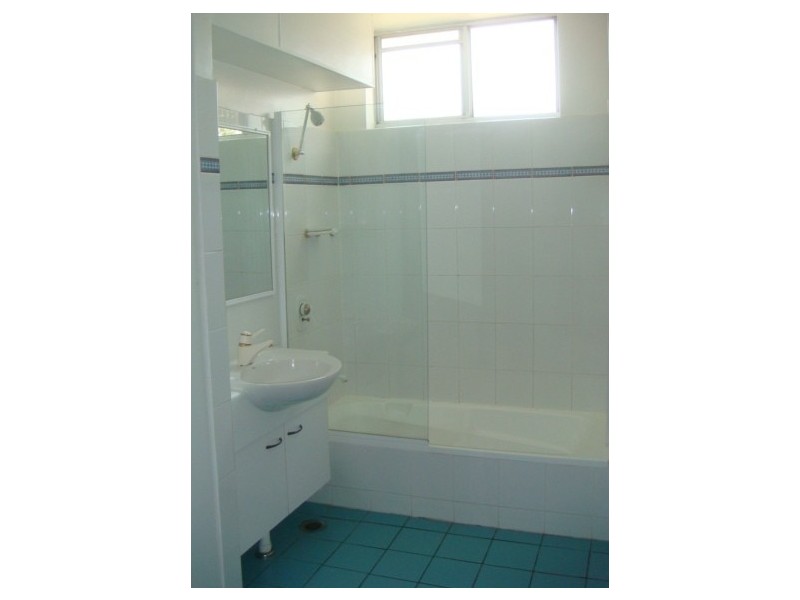 10/36 Jerdanefield Road, St Lucia QLD 4067