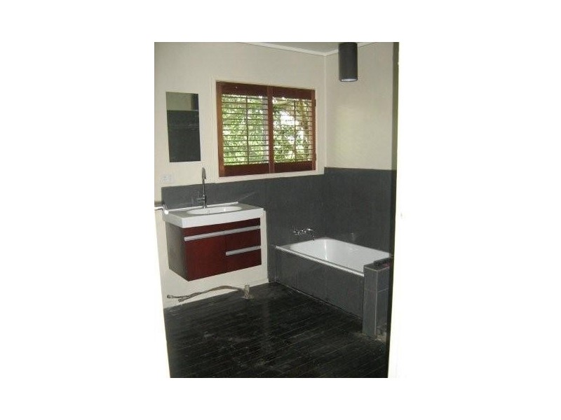 63 Almeida Street, Indooroopilly QLD 4068