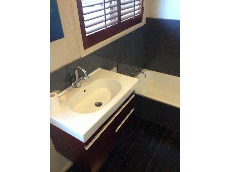 63 Almeida Street, Indooroopilly QLD 4068