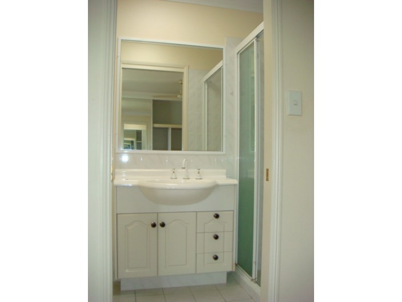 50 Durham Street, St Lucia QLD 4067