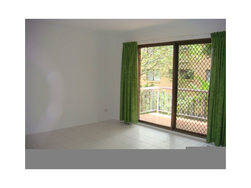 2/14 Lucinda Street, Taringa QLD 4068