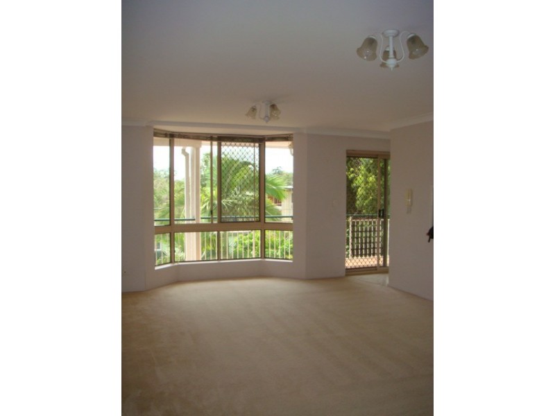 6/115 Central Ave, Indooroopilly QLD 4068