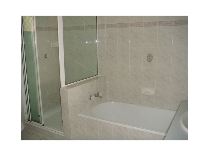 6/115 Central Ave, Indooroopilly QLD 4068