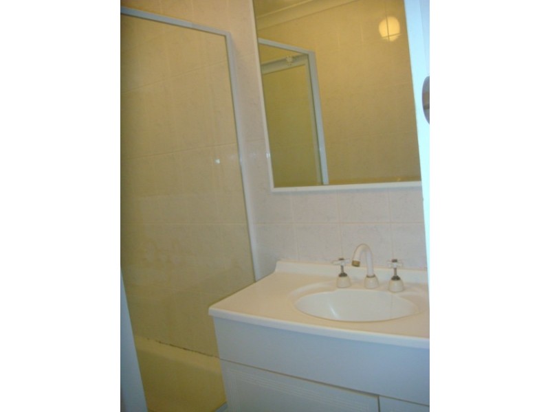 1/14 Grove Street, Toowong QLD 4066