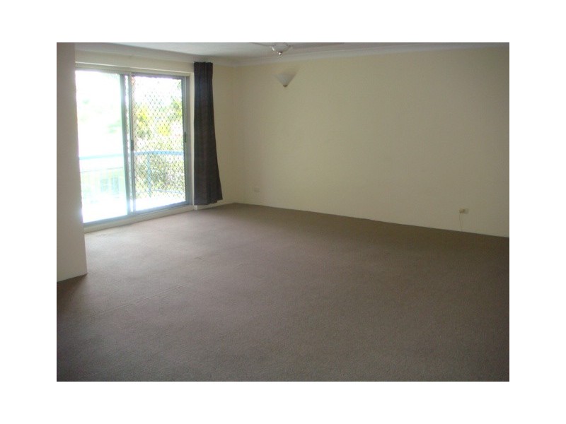 4/117 Clarence Road, Indooroopilly QLD 4068