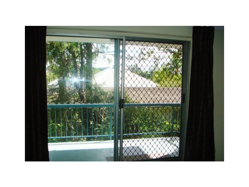 4/117 Clarence Road, Indooroopilly QLD 4068