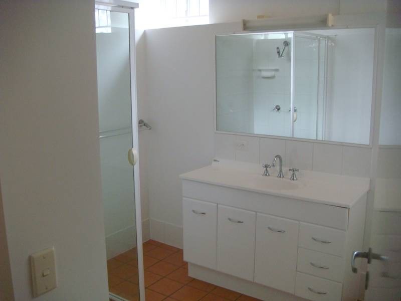 2/18 Ridley Street, Auchenflower QLD 4066