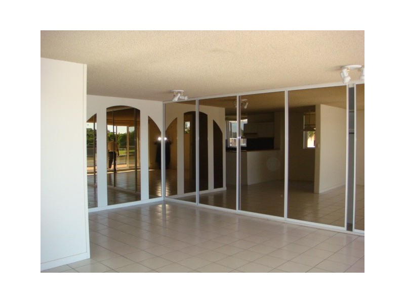 9/8 Sandford Street, St Lucia QLD 4067