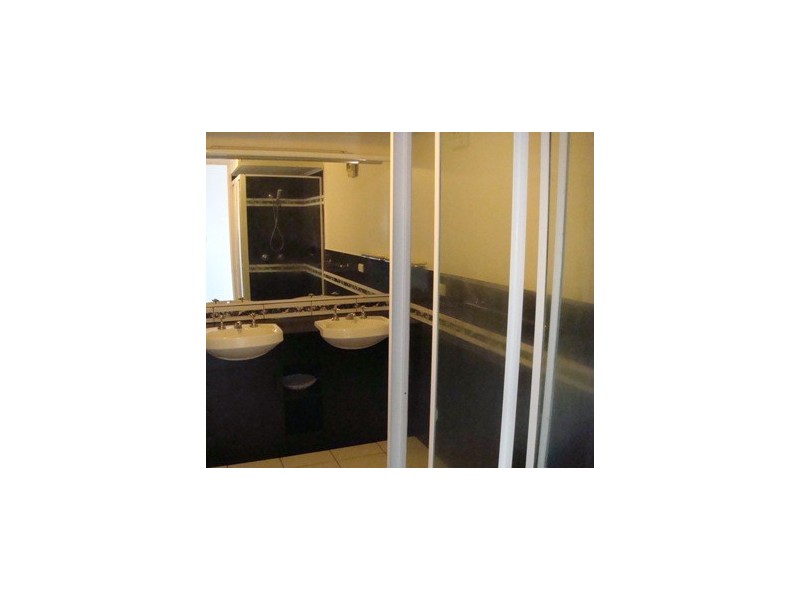 9/8 Sandford Street, St Lucia QLD 4067