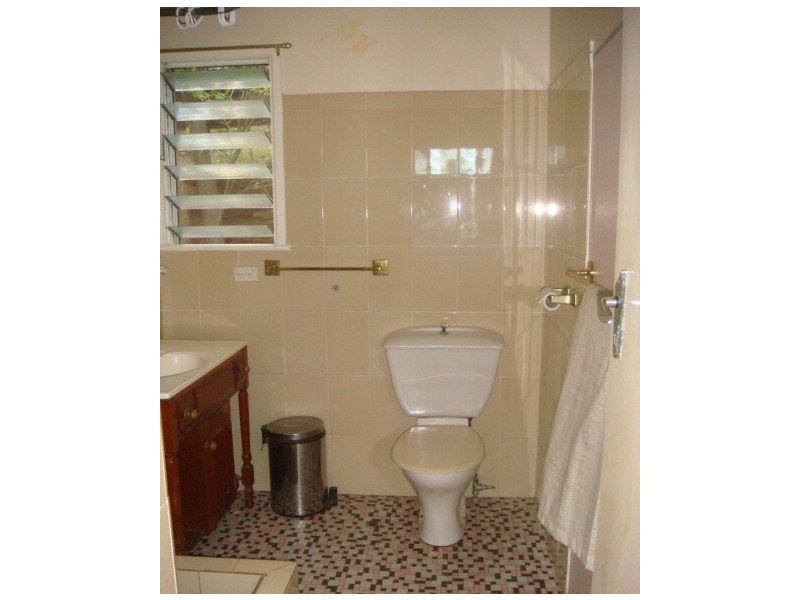 4/19 Lily Street, Indooroopilly QLD 4068