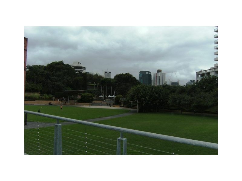 3 Parkland Blvd, Brisbane QLD 4000