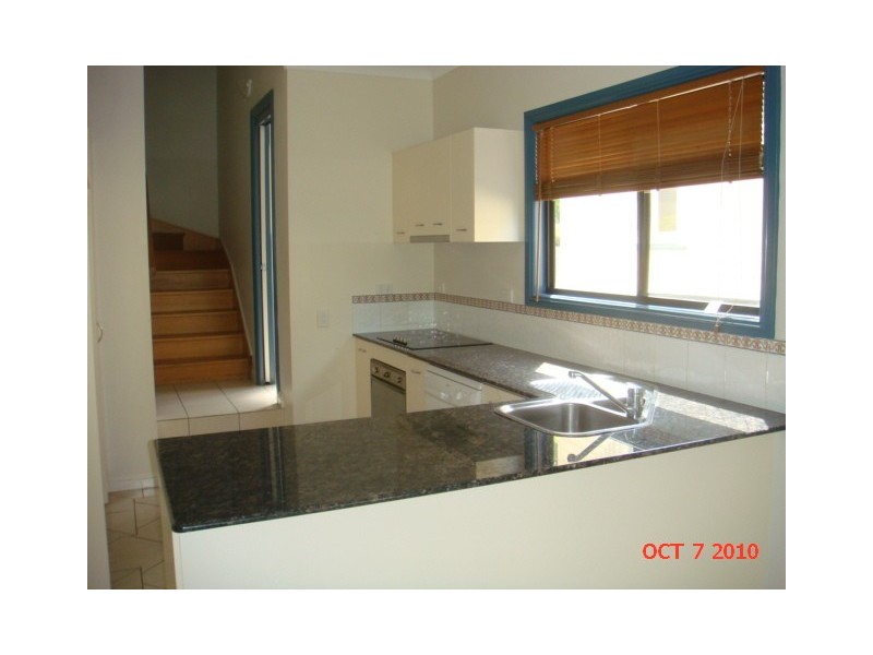 5/10 Greenlaw Street, Indooroopilly QLD 4068