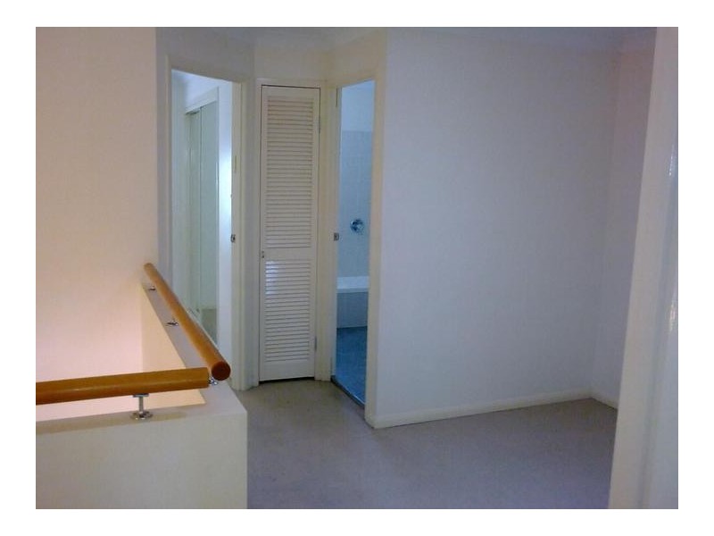 4/10 Broomfield Street, Taringa QLD 4068