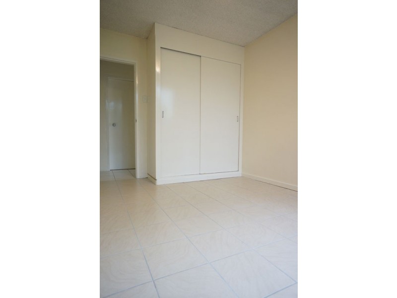 1/12 Underhill Avenue, Indooroopilly QLD 4068