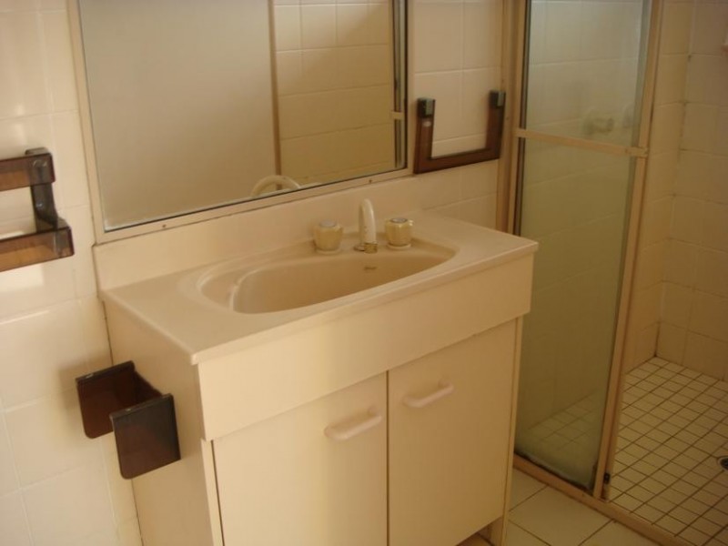 27/26 Carr Street, St Lucia QLD 4067