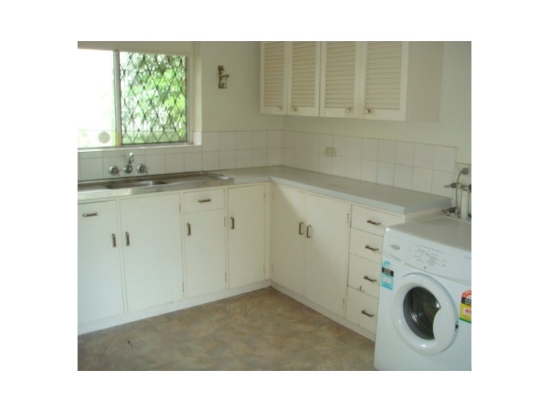 2/12 Stanley Street, Indooroopilly QLD 4068