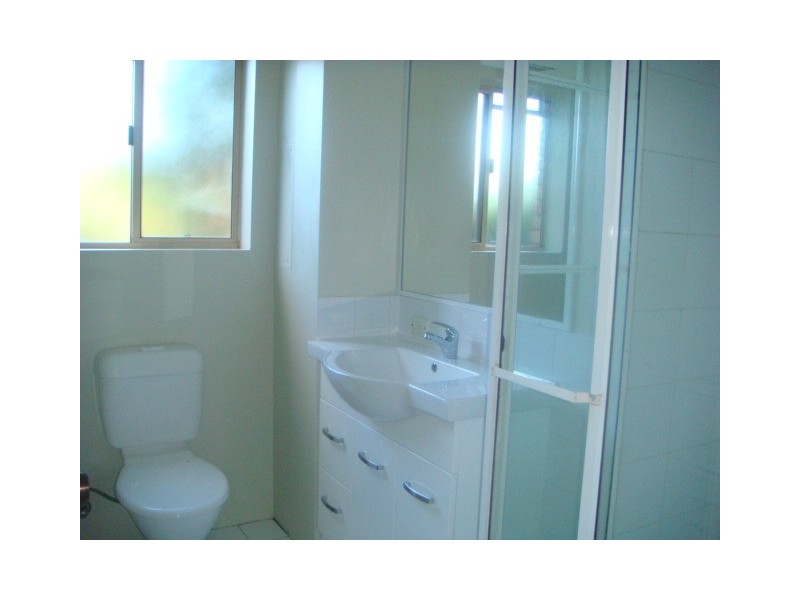 4/74 Kensington Terrace, Toowong QLD 4066
